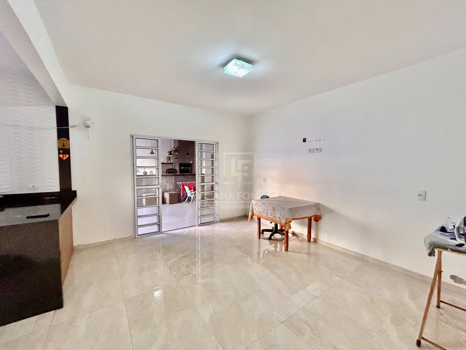 Imagens do imóveis Casa Com Piscina, Churrasqueira Locação
