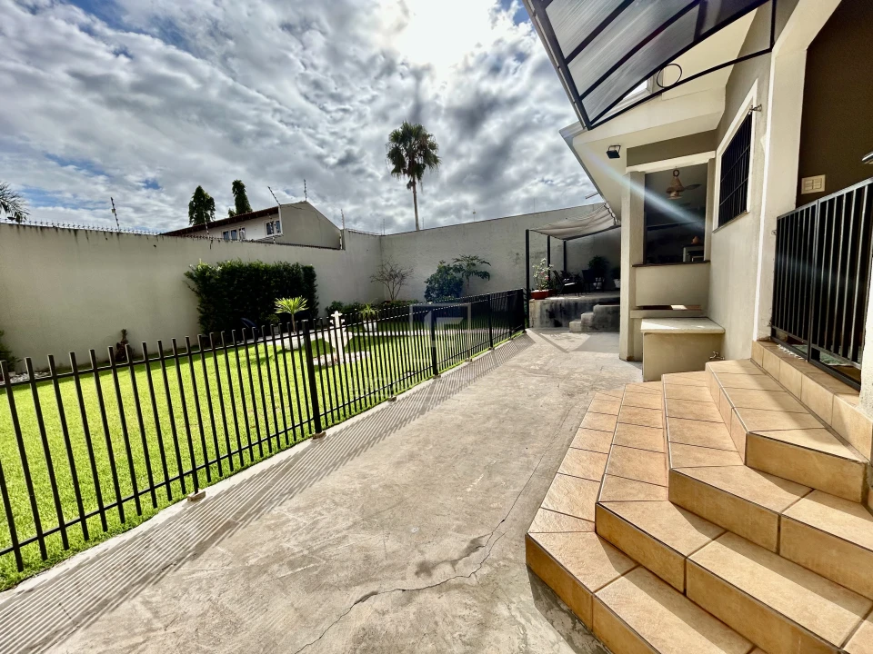 Casa à venda Jd. Itatiaia