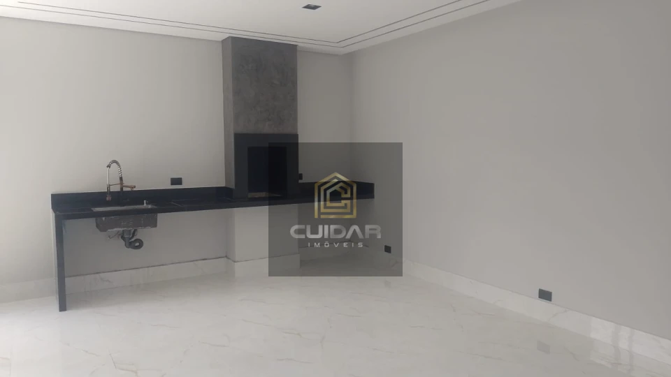 Imagens do imóveis Casa sobrado com 03 suítes