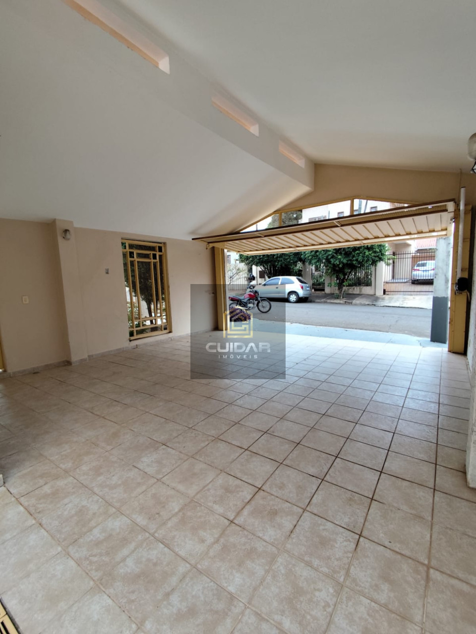 Imagens do imóveis Casa com 03 suítes jd Aeroporto