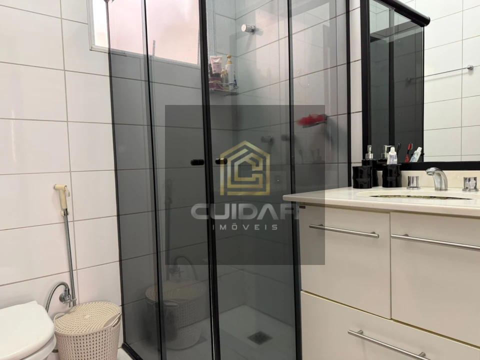 Imagens do imóveis Linda casa condomínio Royal Forest