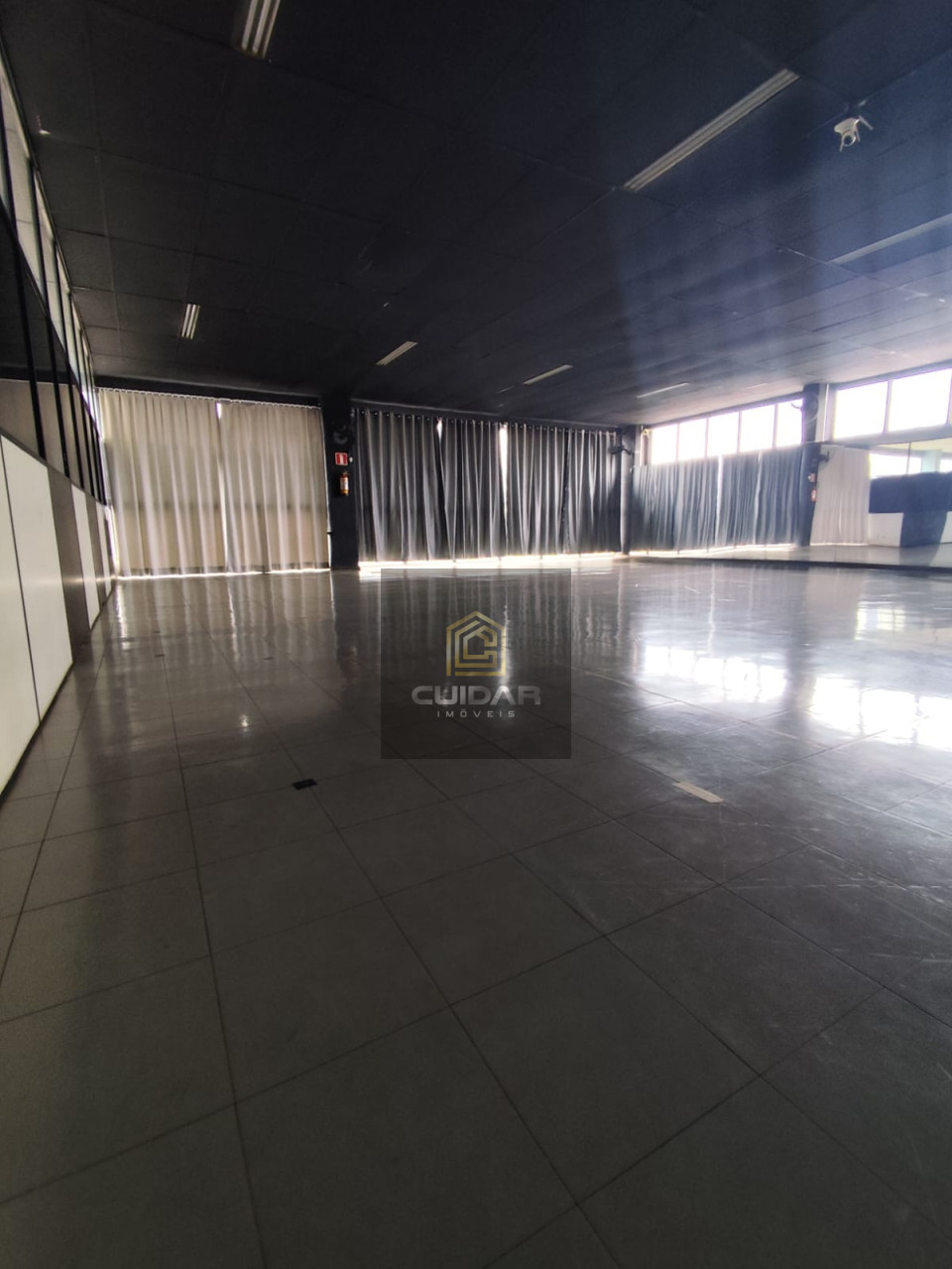 Imagens do imóveis Sala Comercial para locação sobre loja