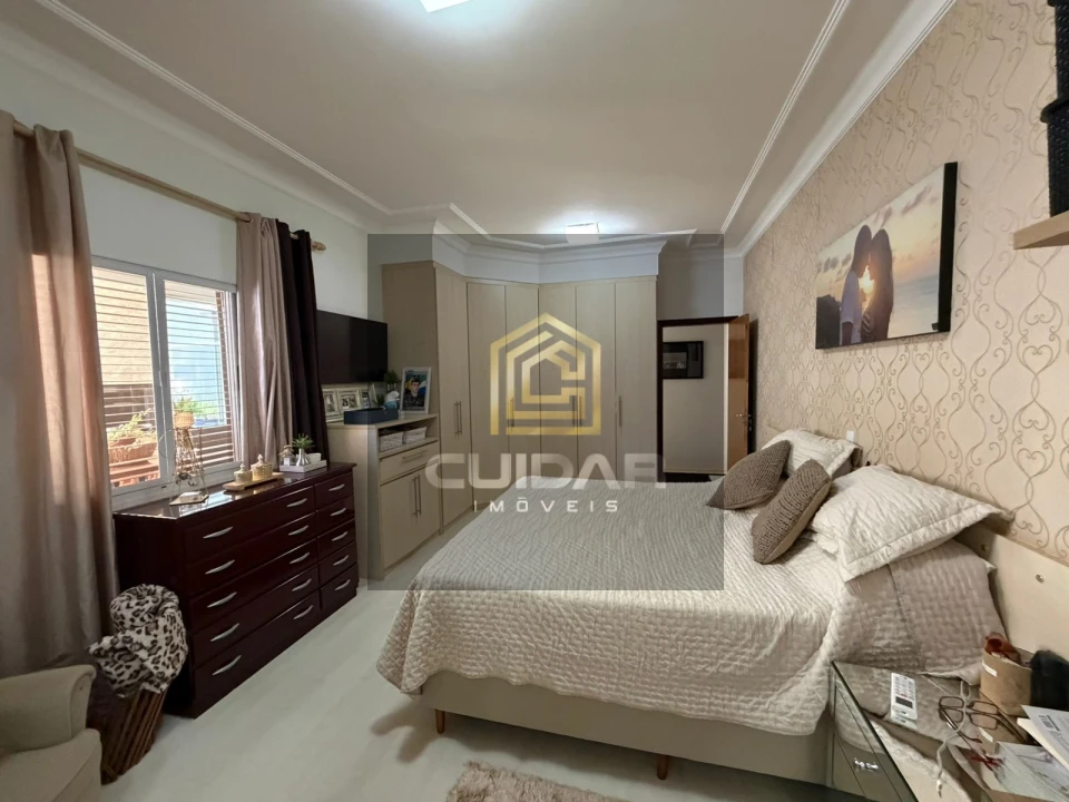 Imagens do imóveis Linda casa condomínio Royal Forest