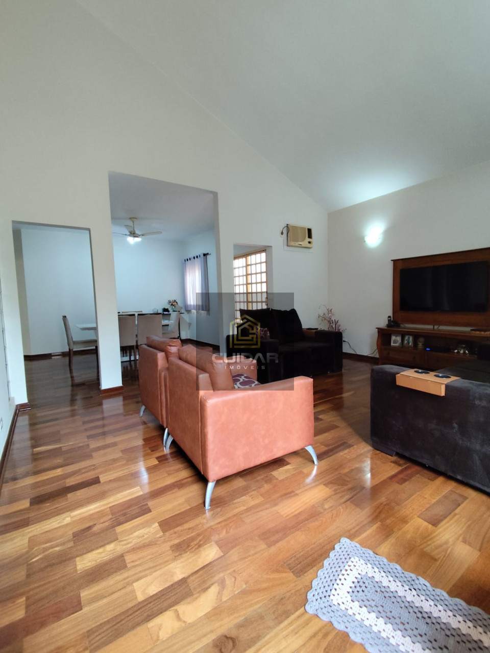 Imagens do imóveis Casa com 03 suítes jd Aeroporto