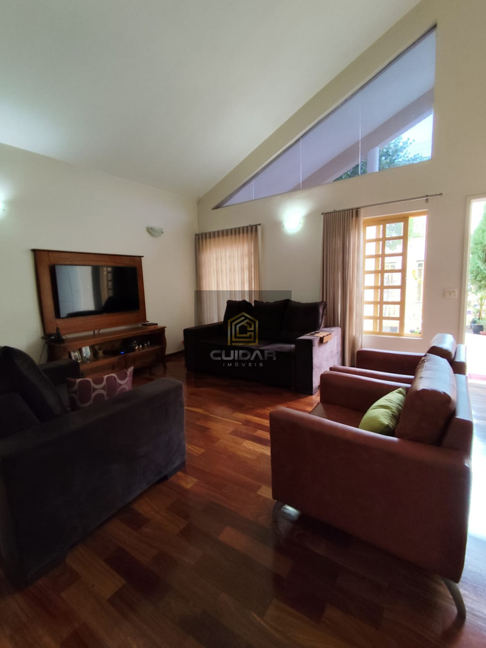 Imagens do imóveis Casa com 03 suítes jd Aeroporto
