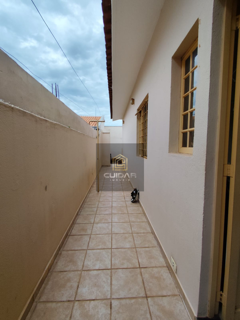Imagens do imóveis Casa com 03 suítes jd Aeroporto