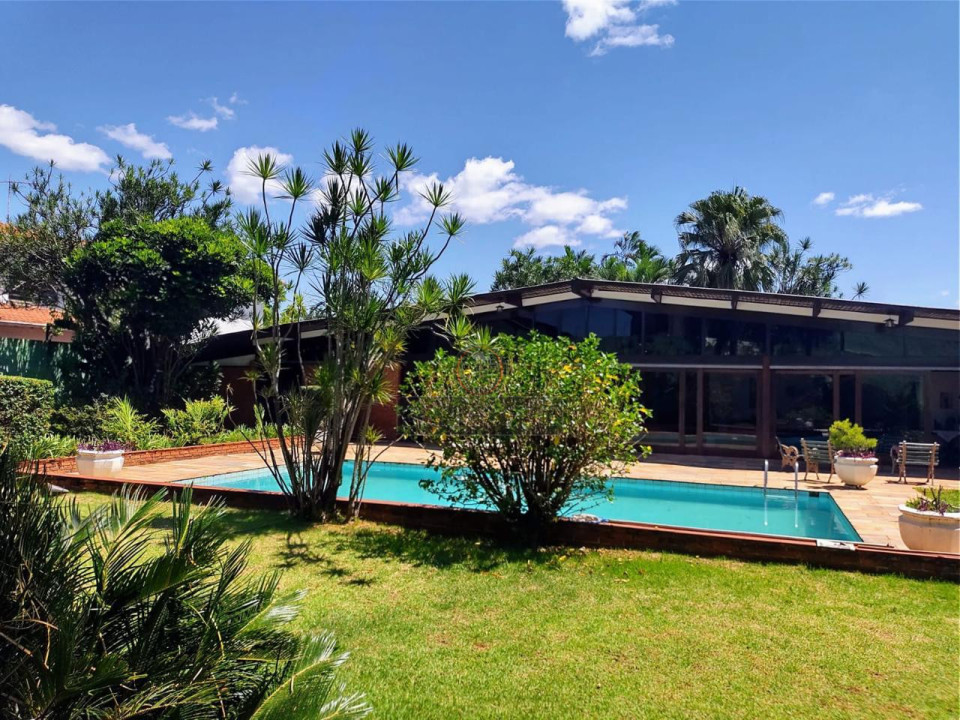 Imagens do imóveis Ampla Propriedade com Casa de Alto Padrão no Jardim Caravelle à venda