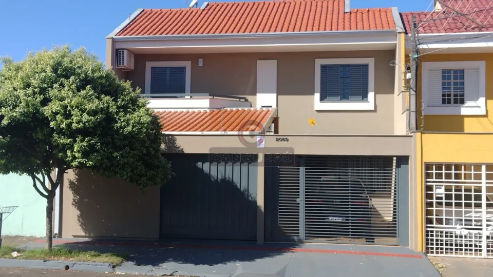 Imagens do imóveis Casa à Venda no Centro – 3 Dormitórios, Suíte e Planejados