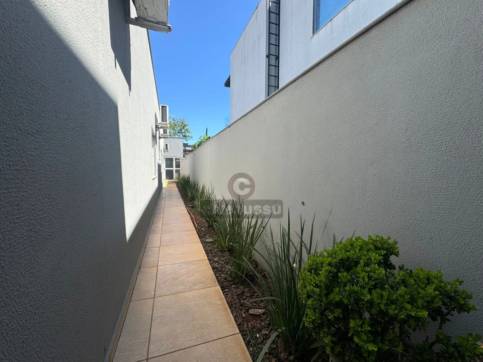 Imagens do imóveis Casa à venda no Condomínio Sun Lake