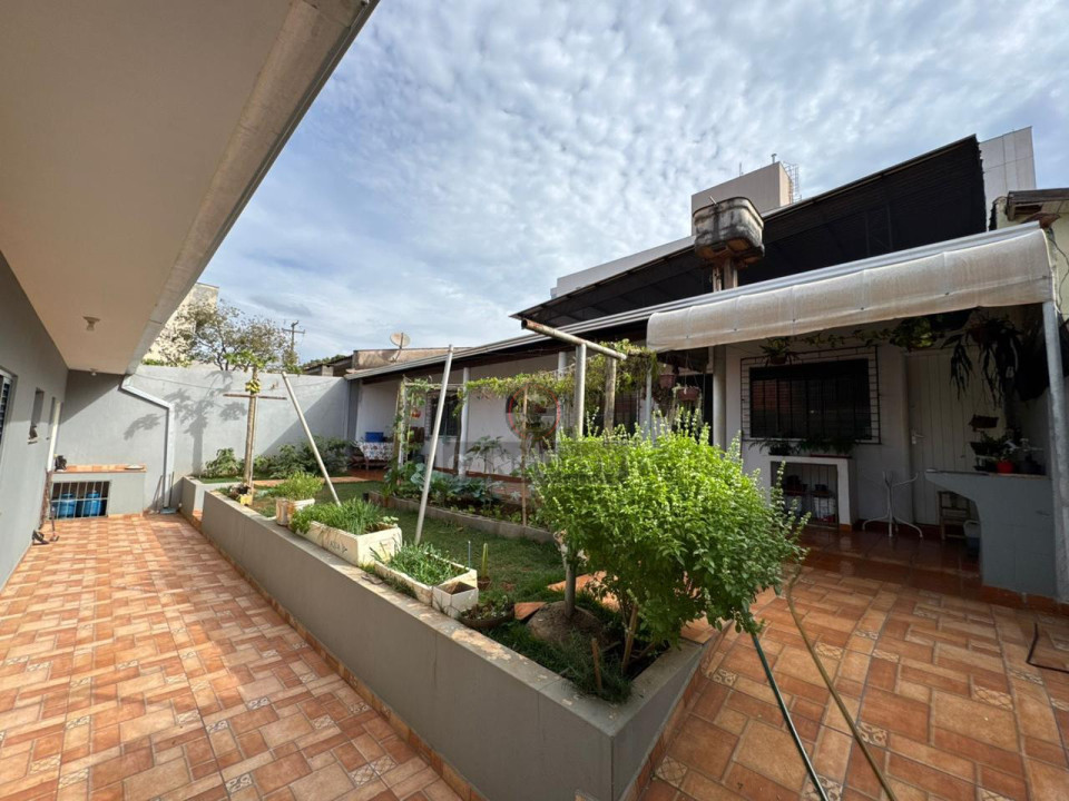 Imagens do imóveis CASA  À VENDA - JARDIM EUROPA