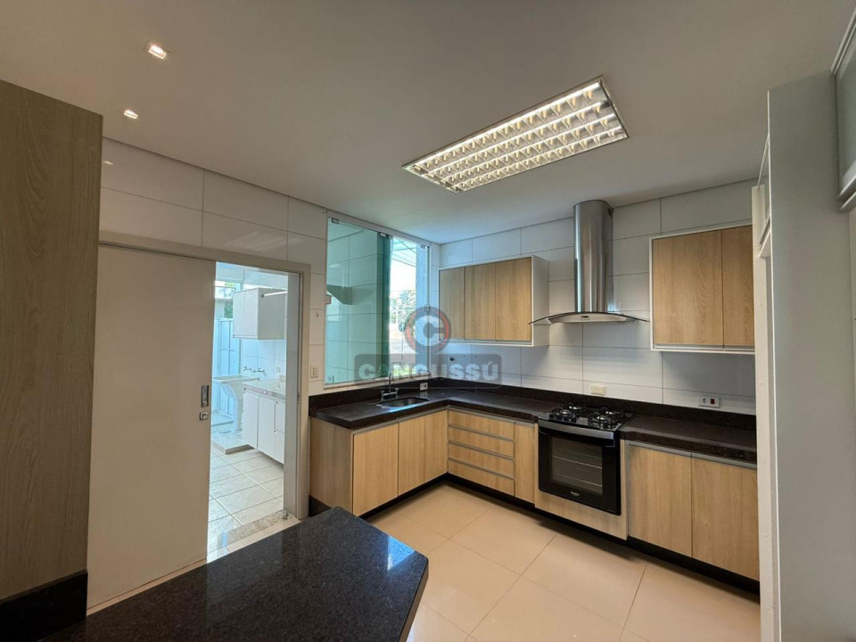 Imagens do imóveis CASA PARA LOCAÇÃO CONDOMÍNIO  SUN LAKE