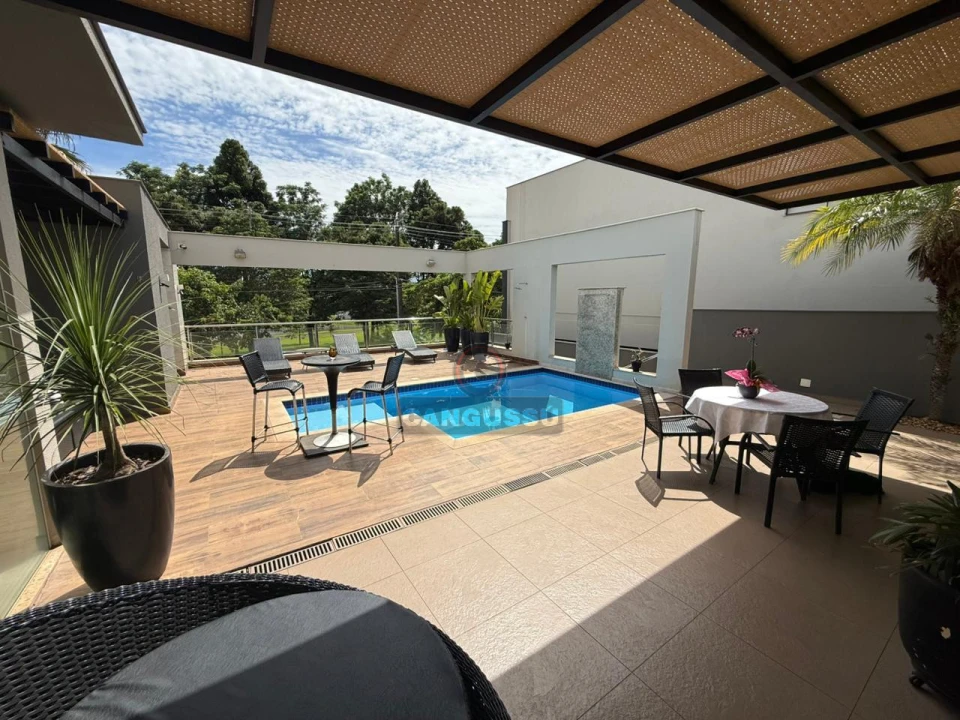 Imagens do imóveis Casa à venda no Condomínio Sun Lake