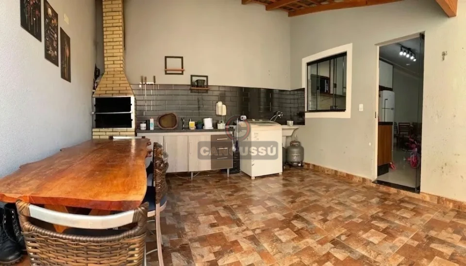 Imagens do imóveis Casa à Venda no Jardim Vale Azul | 2 Quartos, Churrasqueira e 2 Vagas