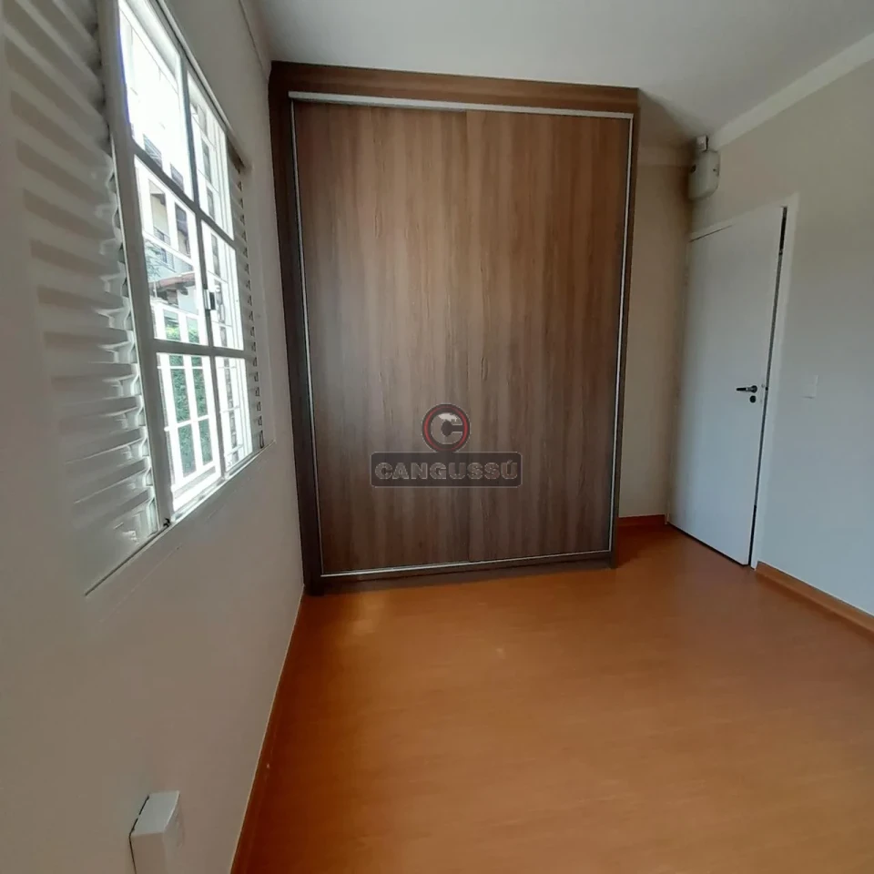 Imagens do imóveis Casa à Venda no Jardim San Remo | 200 m², 3 Quartos e Próxima ao Shopping Contour