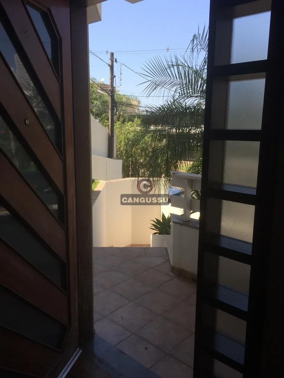 Imagens do imóveis SOBRADO COM PISCINA À VENDA E LOCAÇÃO – AO LADO DO BIGGS!