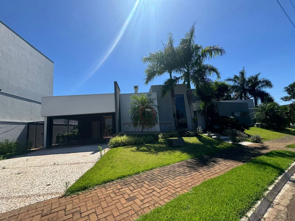 Imagens do imóveis Casa à venda no Condomínio Sun Lake