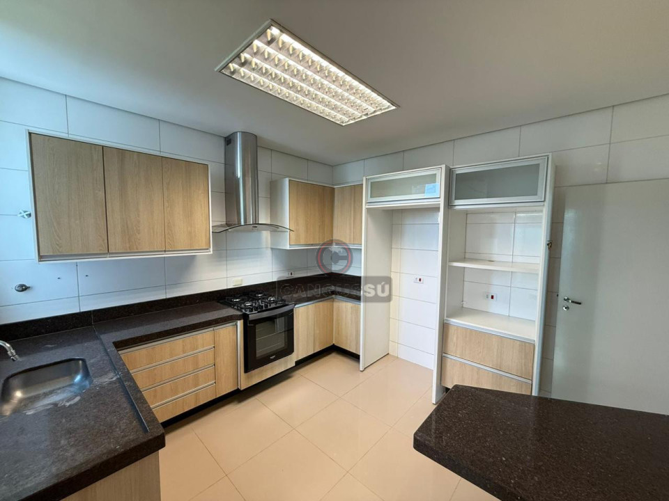 Imagens do imóveis CASA PARA LOCAÇÃO CONDOMÍNIO  SUN LAKE