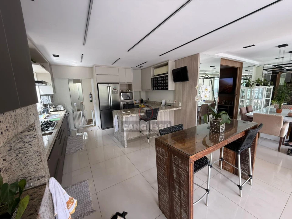 Imagens do imóveis Casa à venda no Condomínio Sun Lake