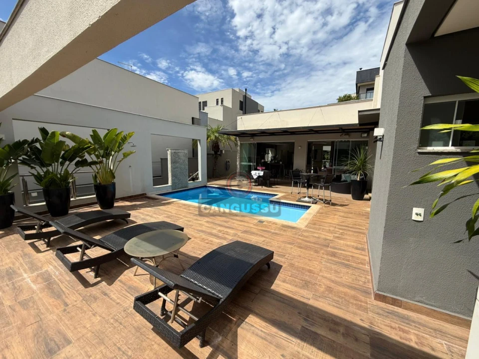 Imagens do imóveis Casa à venda no Condomínio Sun Lake