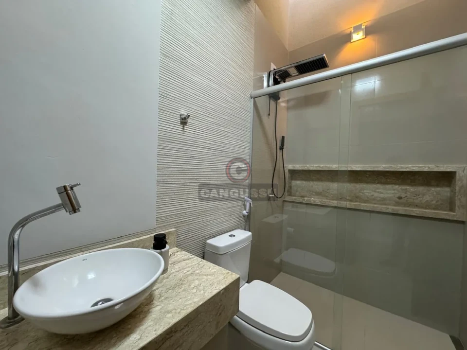 Imagens do imóveis Casa à venda 4 Quartos, 4 Suítes, 4 Vagas, 500M², Condomínio Sun Lake, Londrina - PR