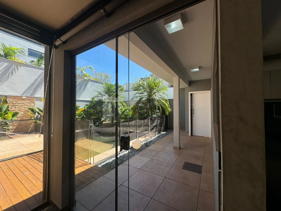 Imagens do imóveis Casa à venda no Condomínio Sun Lake