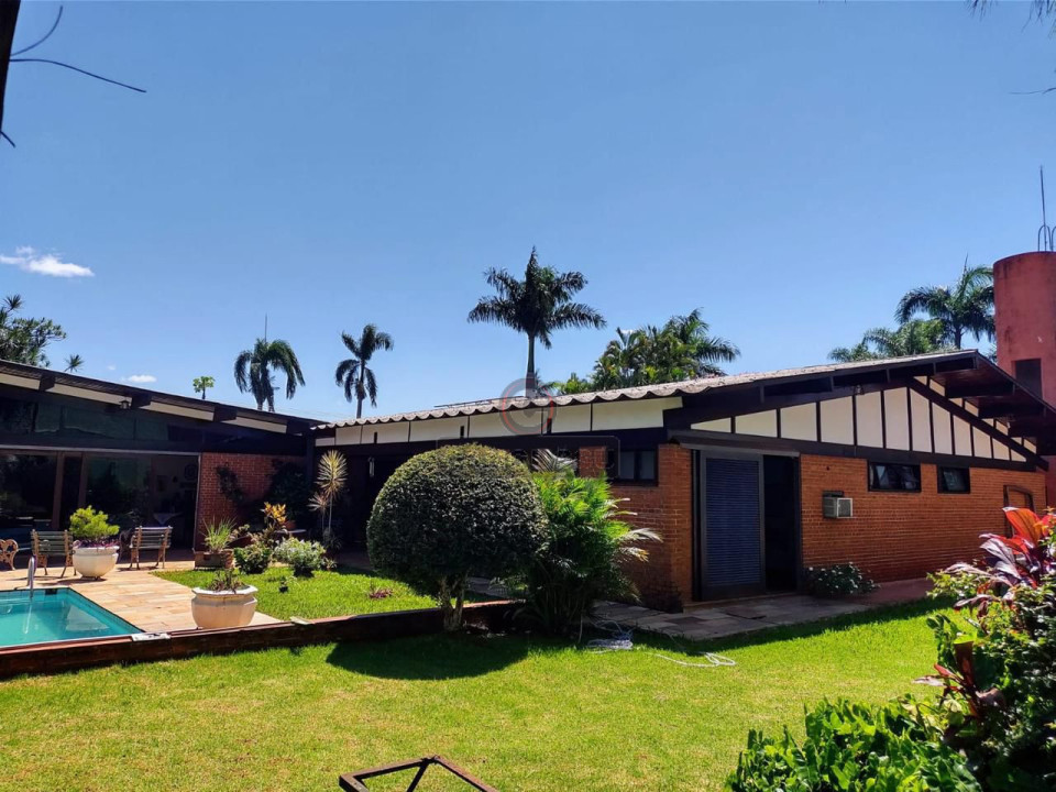 Imagens do imóveis Ampla Propriedade com Casa de Alto Padrão no Jardim Caravelle à venda