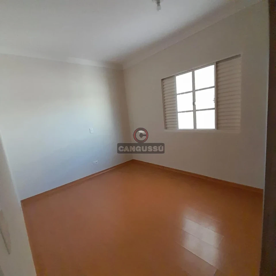 Imagens do imóveis Casa à Venda no Jardim San Remo | 200 m², 3 Quartos e Próxima ao Shopping Contour
