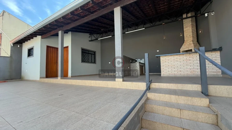 Imagens do imóveis Casa à Venda Próxima ao Autódromo e Estádio do Café