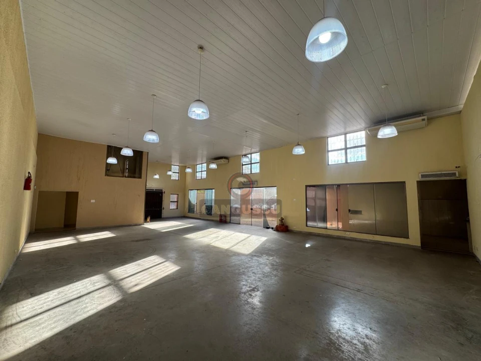 Imagens do imóveis Barracão para locação, Av. Europa, Londrina-PR