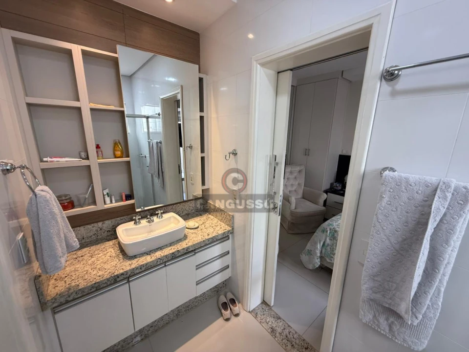 Imagens do imóveis Casa à venda no Condomínio Sun Lake