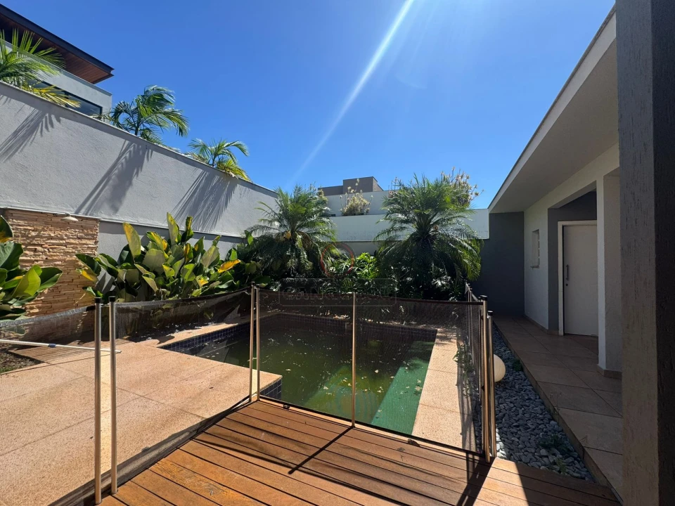 Imagens do imóveis Casa à venda no Condomínio Sun Lake