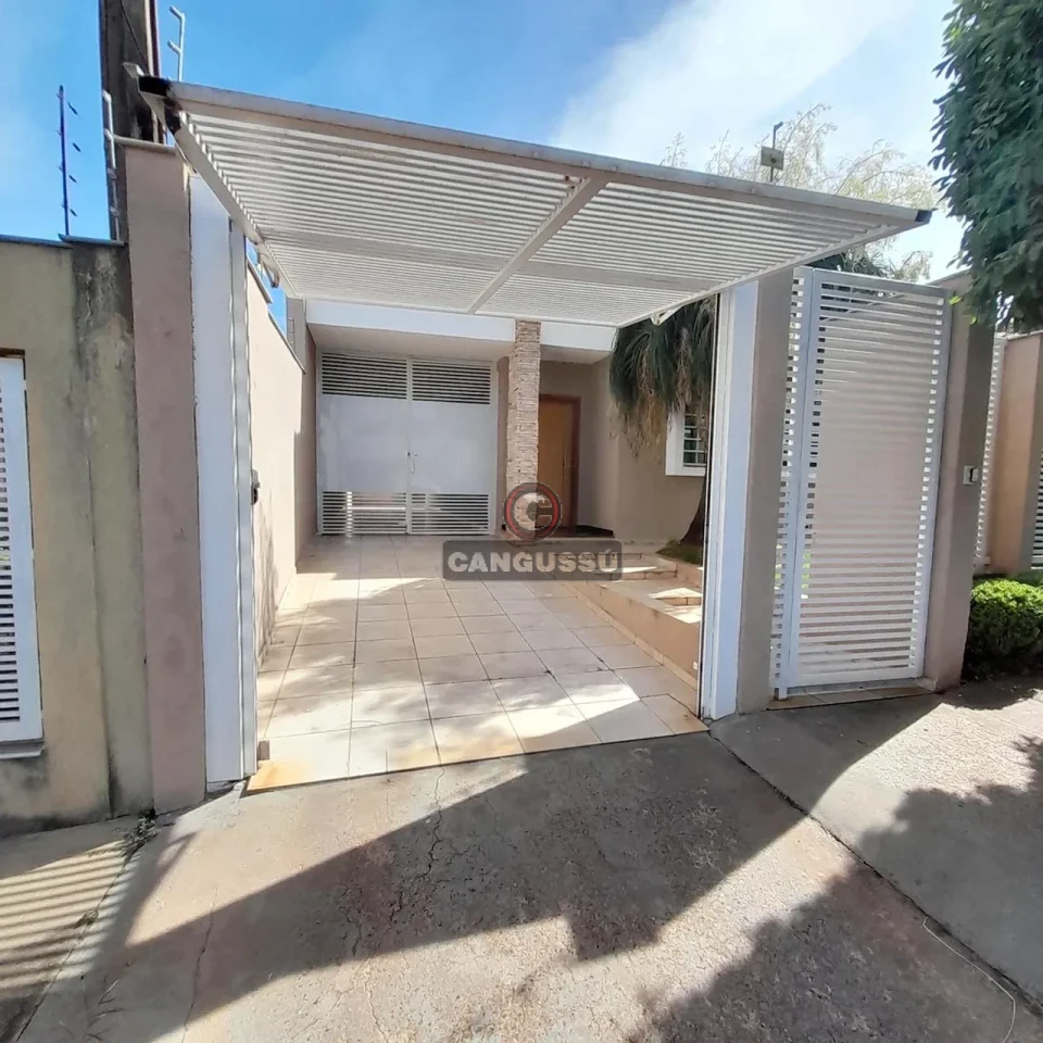 Imagens do imóveis Casa à Venda no Jardim San Remo | 200 m², 3 Quartos e Próxima ao Shopping Contour