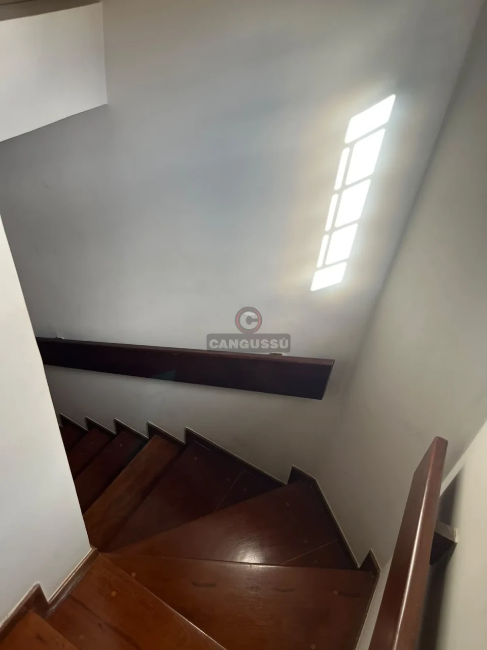 Imagens do imóveis Casa à Venda no Centro – 3 Dormitórios, Suíte e Planejados