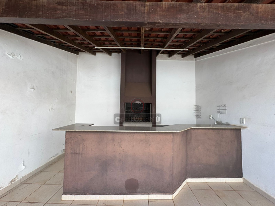 Imagens do imóveis CASA COMERCIAL PARA LOCAÇÃO