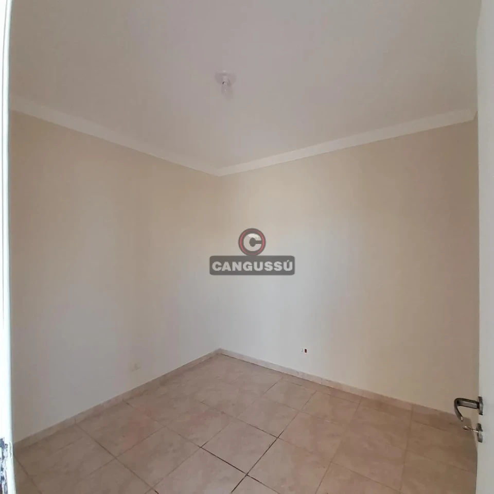 Imagens do imóveis Casa à Venda no Jardim San Remo | 200 m², 3 Quartos e Próxima ao Shopping Contour