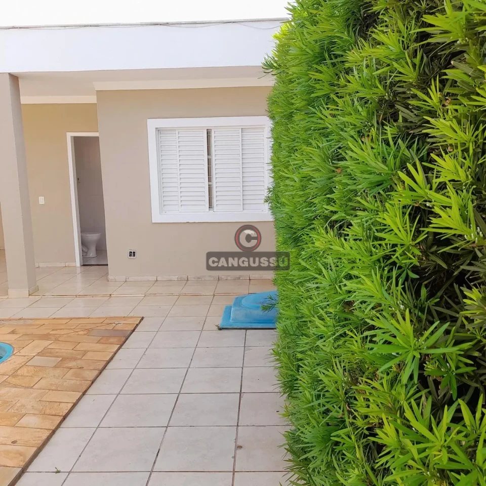 Imagens do imóveis Casa à Venda no Jardim San Remo | 200 m², 3 Quartos e Próxima ao Shopping Contour