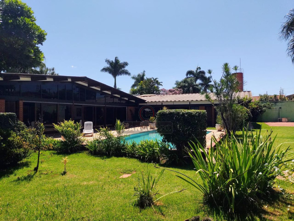 Imagens do imóveis Ampla Propriedade com Casa de Alto Padrão no Jardim Caravelle à venda