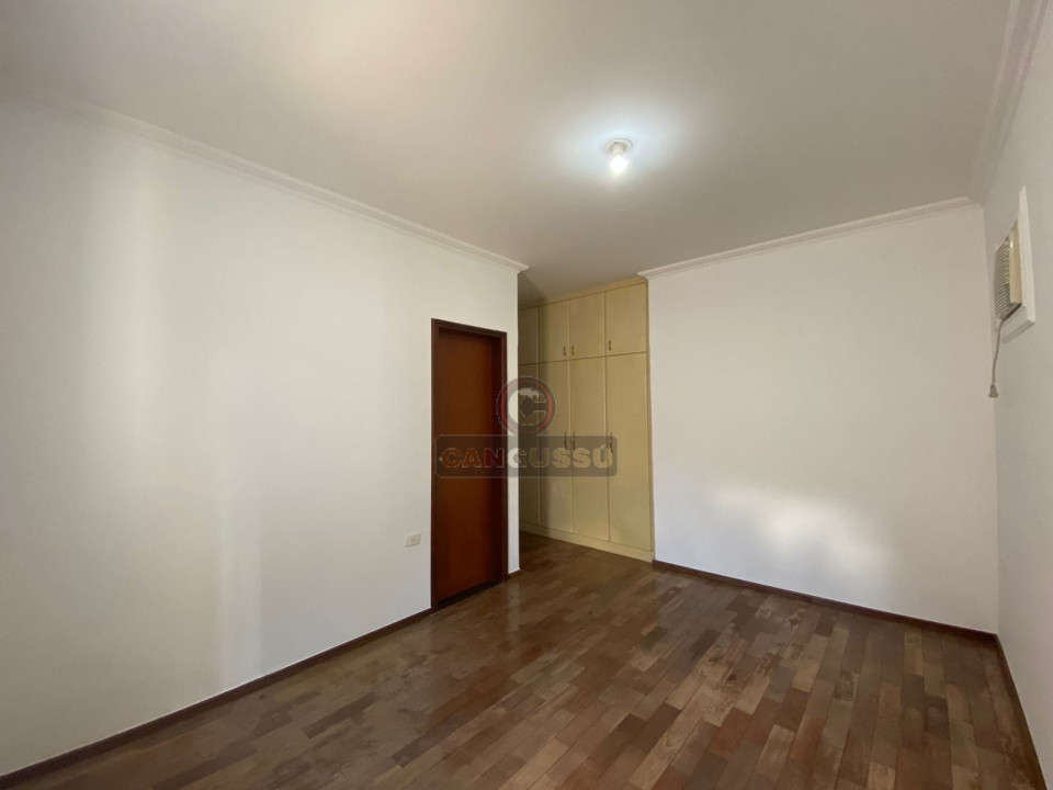 Imagens do imóveis Casa à venda 3 Quartos, 1 Suite, 4 Vagas, 352.12M², Hedy, Londrina - PR