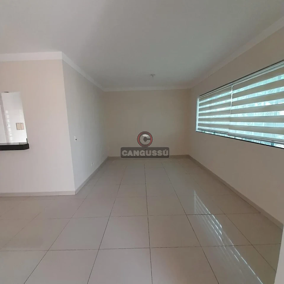 Imagens do imóveis Casa à Venda no Jardim San Remo | 200 m², 3 Quartos e Próxima ao Shopping Contour