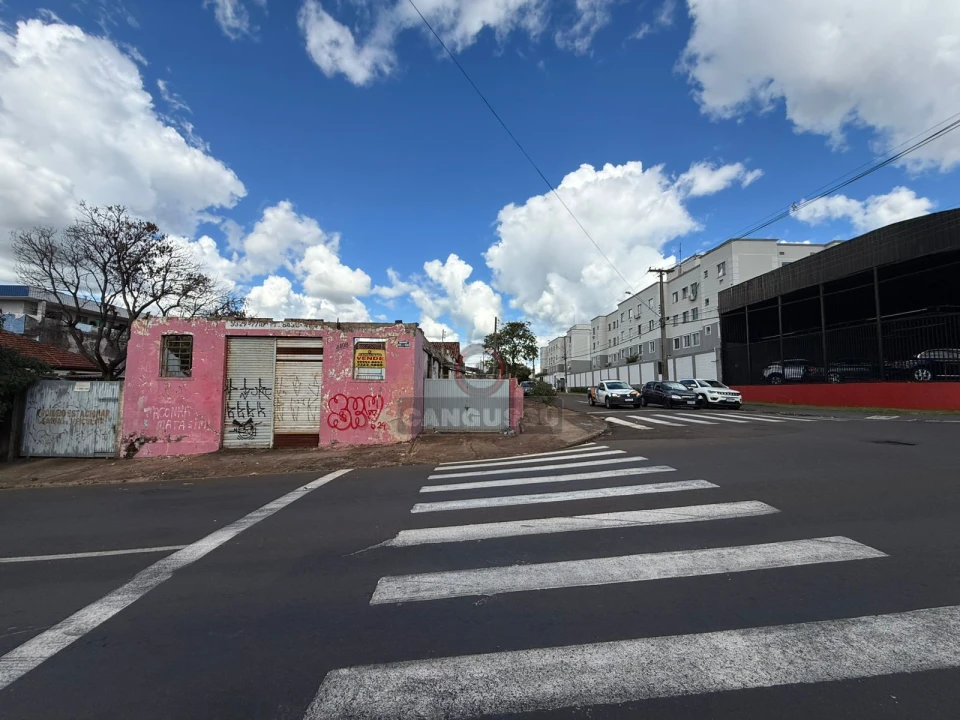 Imagens do imóveis TERRENO COMERCIAL Á VENDA - Av duque de caxias, com a Amapá