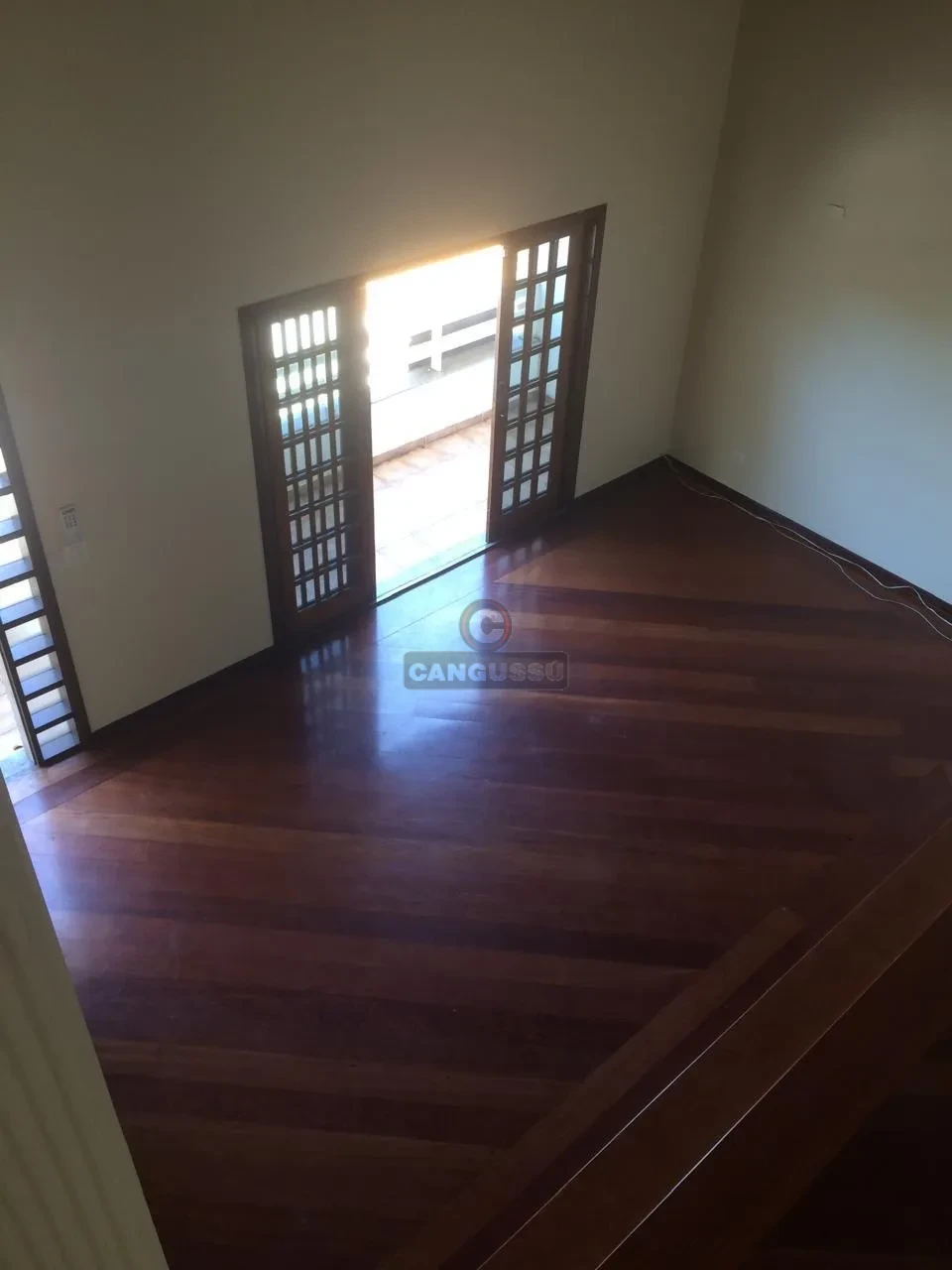 Imagens do imóveis SOBRADO COM PISCINA À VENDA E LOCAÇÃO – AO LADO DO BIGGS!