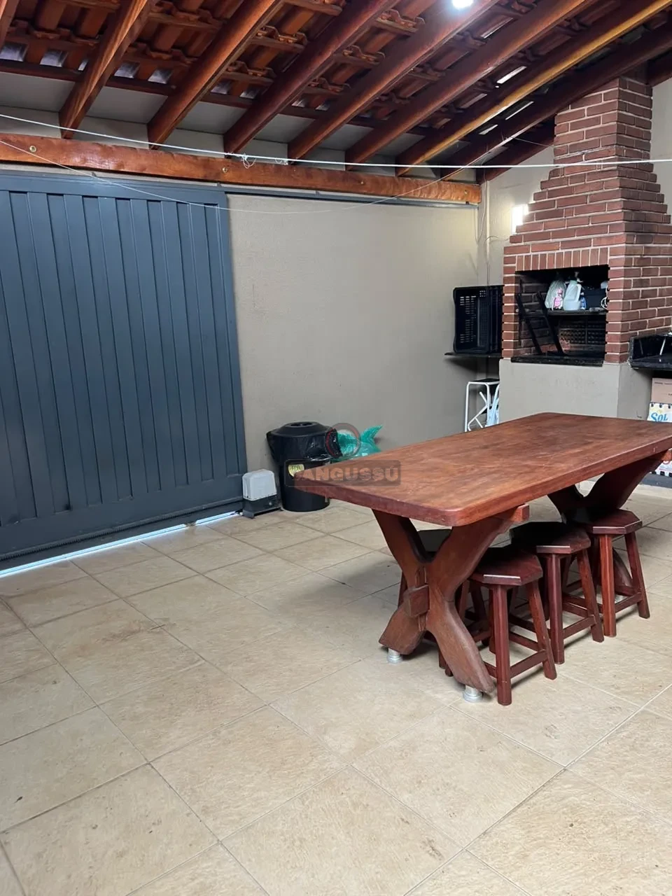 Imagens do imóveis Casa à Venda no Centro – 3 Dormitórios, Suíte e Planejados