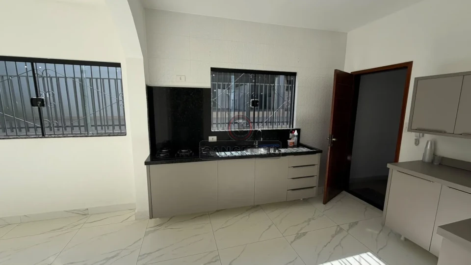 Imagens do imóveis Casa à Venda Próxima ao Autódromo e Estádio do Café