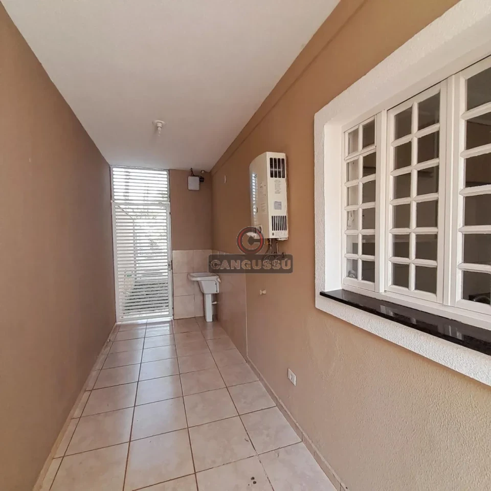 Imagens do imóveis Casa à Venda no Jardim San Remo | 200 m², 3 Quartos e Próxima ao Shopping Contour