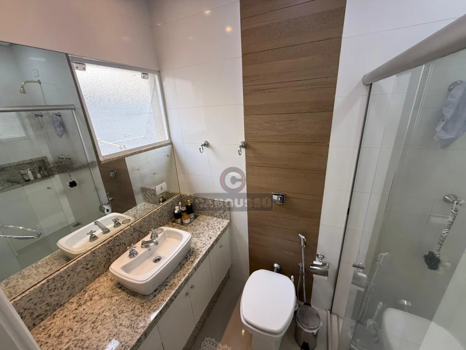 Imagens do imóveis Casa à venda no Condomínio Sun Lake