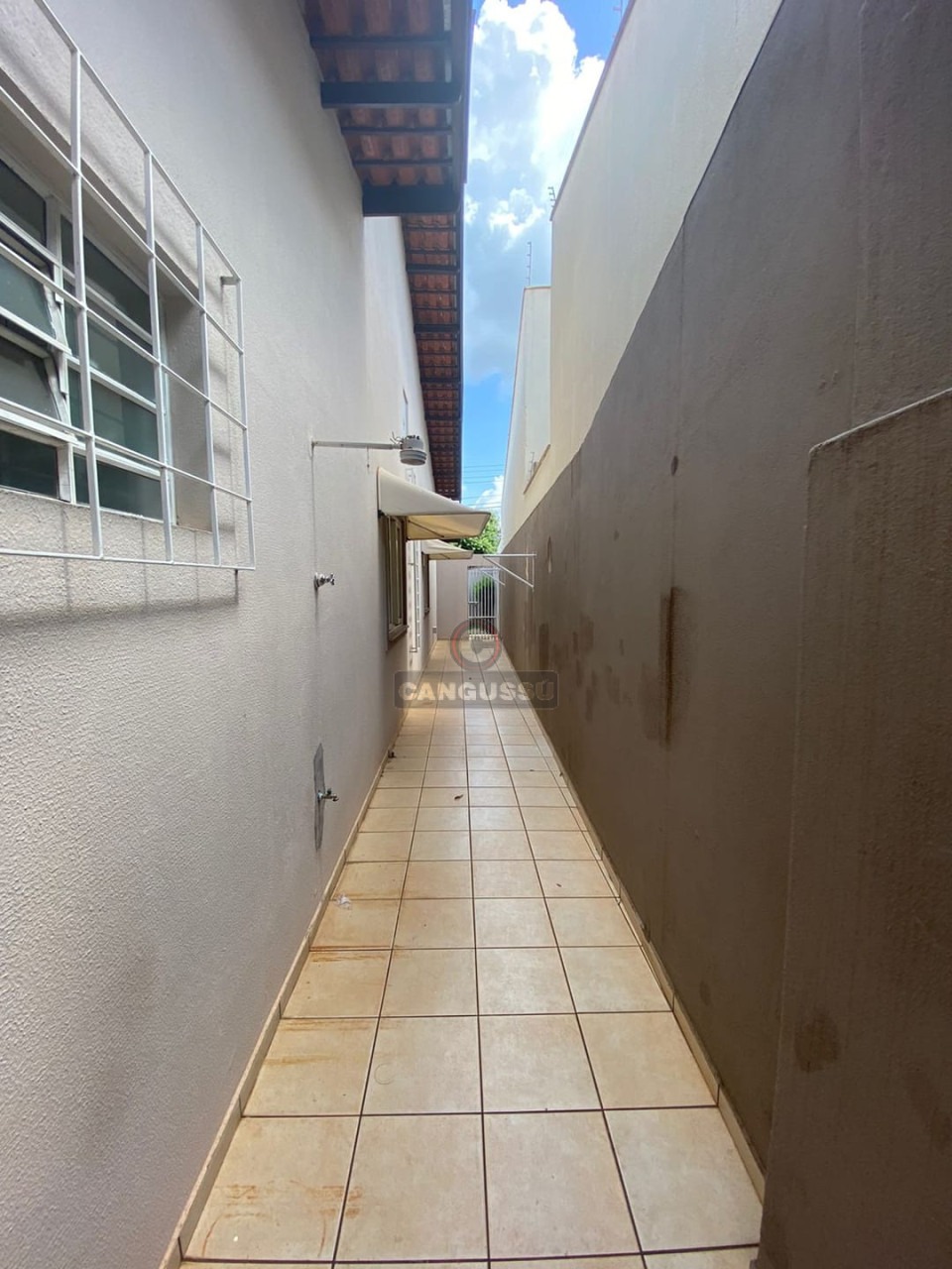 Imagens do imóveis Casa à venda 3 Quartos, 1 Suite, 4 Vagas, 352.12M², Hedy, Londrina - PR