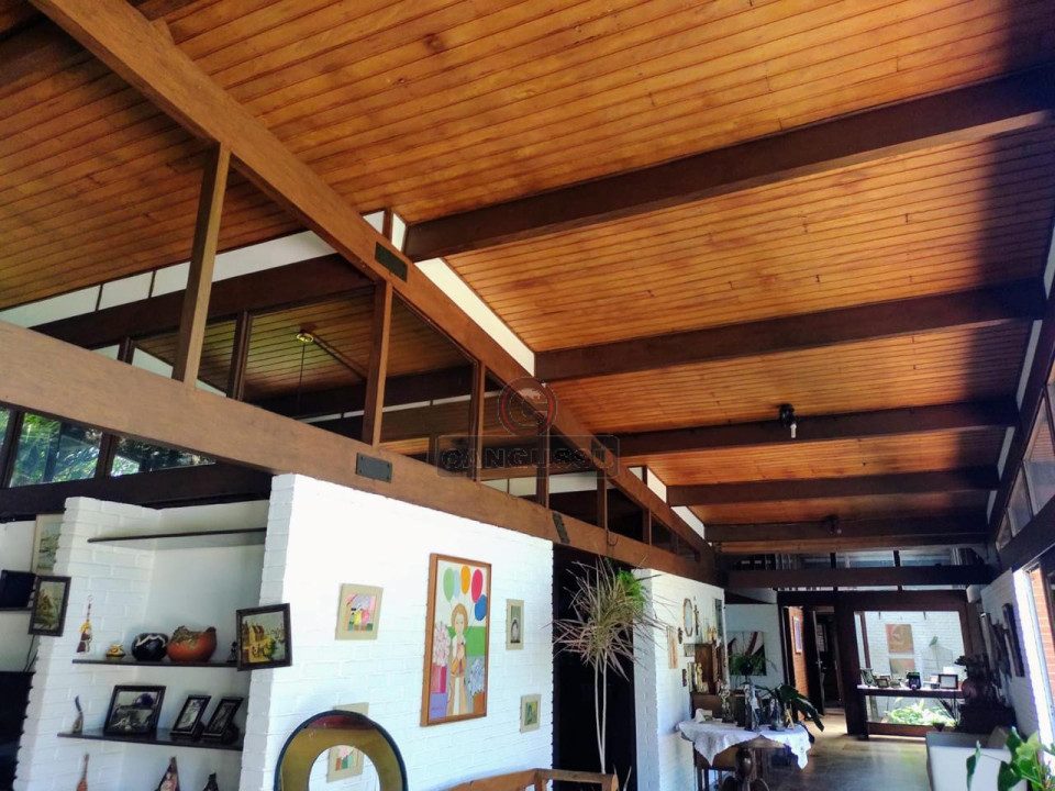 Imagens do imóveis Ampla Propriedade com Casa de Alto Padrão no Jardim Caravelle à venda