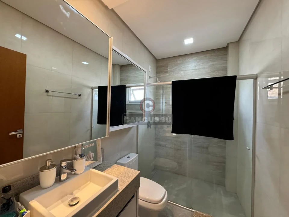 Imagens do imóveis Casa à venda 4 Quartos, 4 Suítes, 4 Vagas, 500M², Condomínio Sun Lake, Londrina - PR