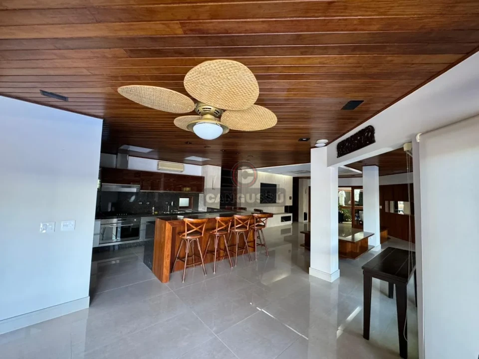 Imagens do imóveis Casa de Alto Padrão para Locação na Bela Suíça