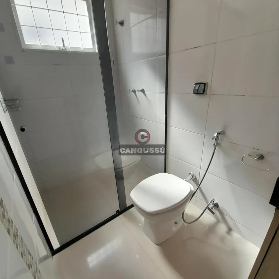 Imagens do imóveis Casa à Venda no Jardim San Remo | 200 m², 3 Quartos e Próxima ao Shopping Contour
